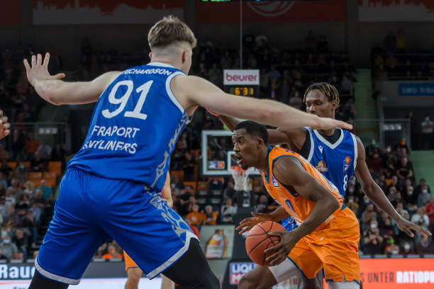 租借到豪门 租借到豪门